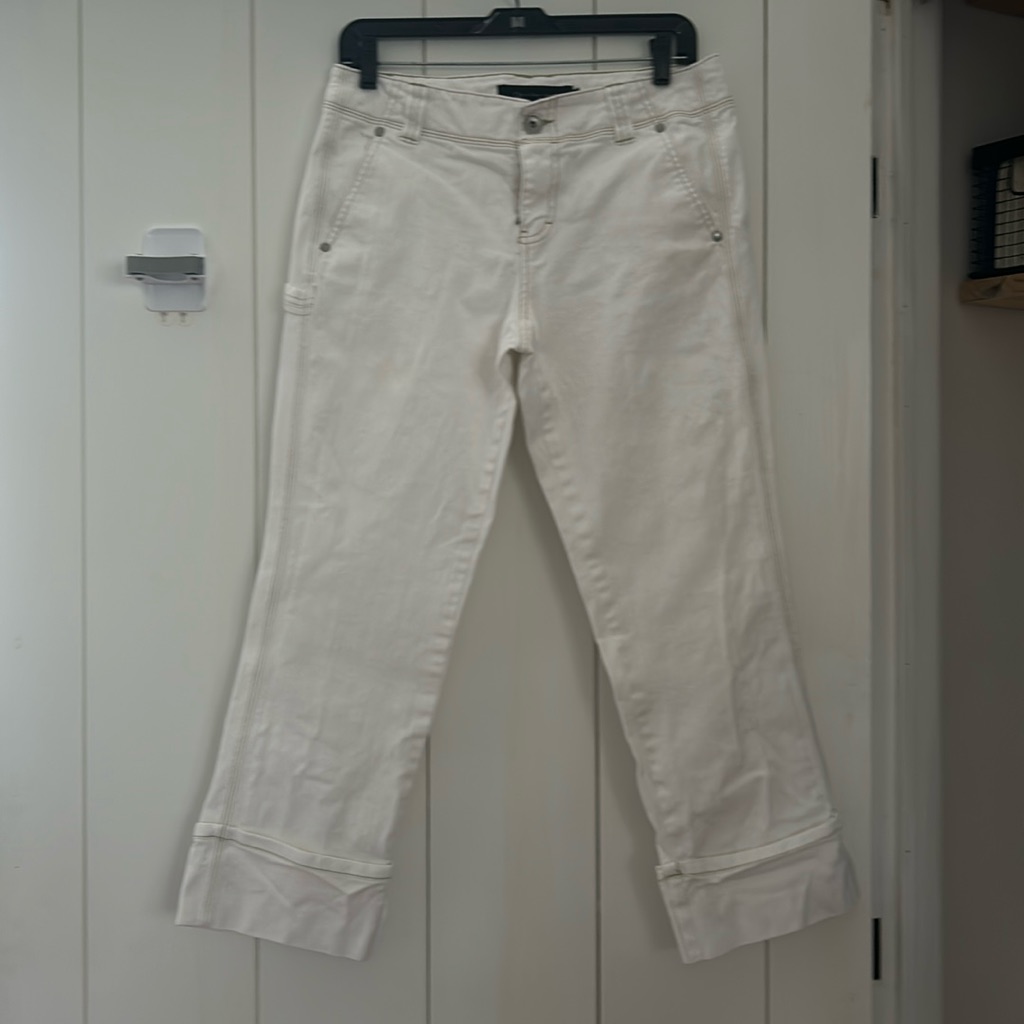 Calvin Klein Jeans White Capri Style Size 8